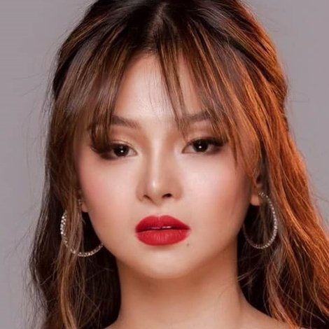 Angeli Khang