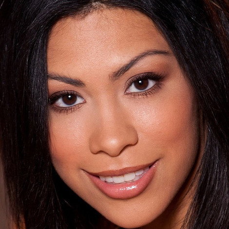 Cassandra Cruz