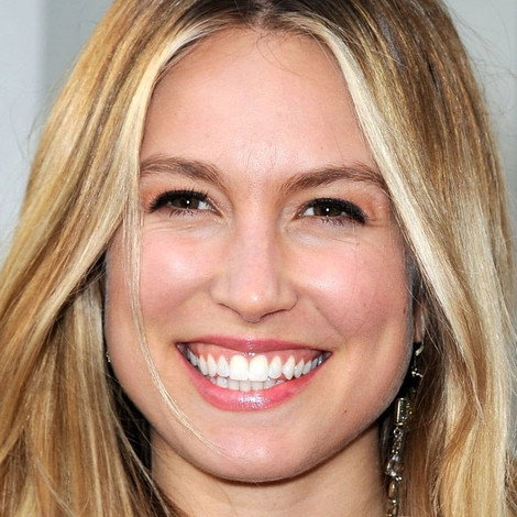 Sarah Carter