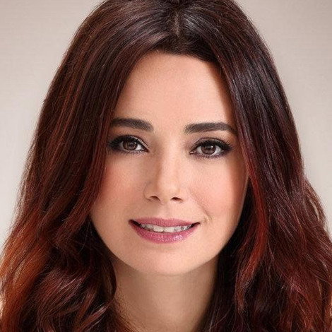Özgü Namal