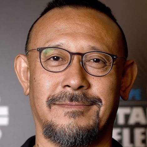 Jiang Wen's profile