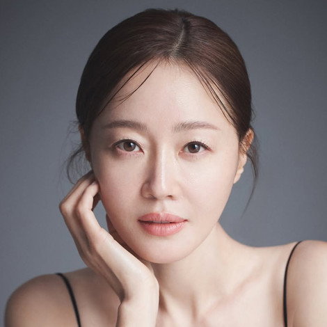 Uhm Ji-won