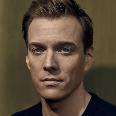 Jake Abel's profile