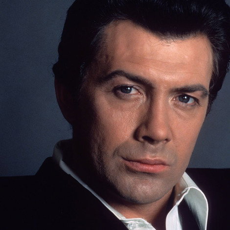 Lewis Collins