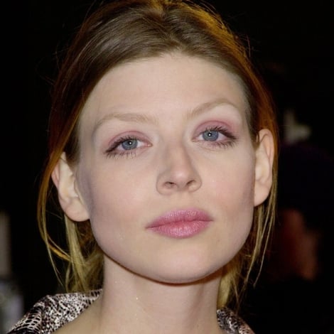 Amber Benson's profile