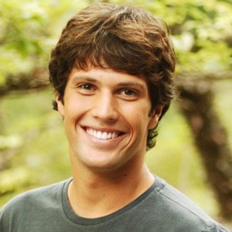 Gustavo Leão