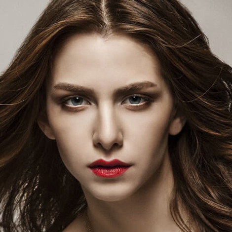 Ezgi Asaroğlu