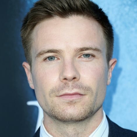 Joe Dempsie's profile