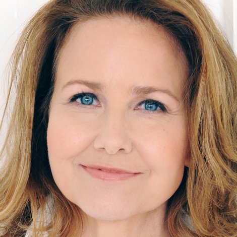 Molly Hagan's profile