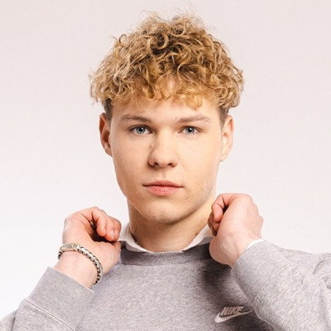 Aaron Bezemer