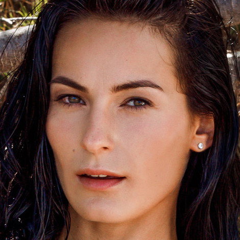 Lexi Dona