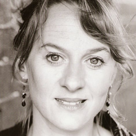 Niamh Cusack's profile