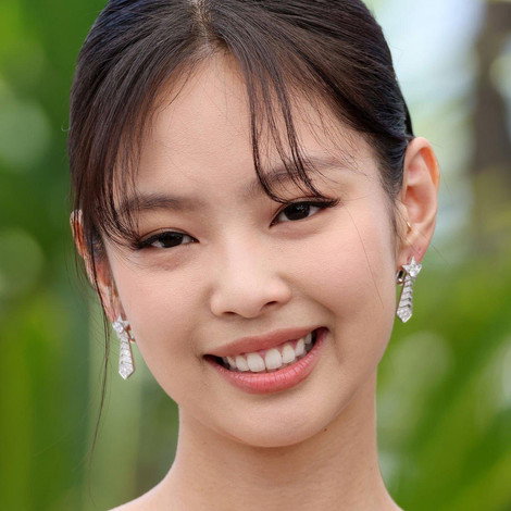 JENNIE