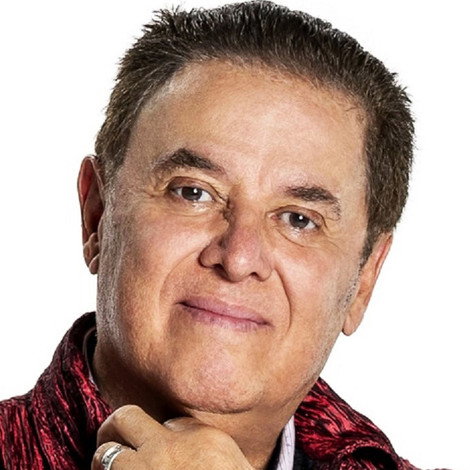 Mario Bezares