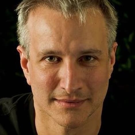 Bronson Pinchot's profile