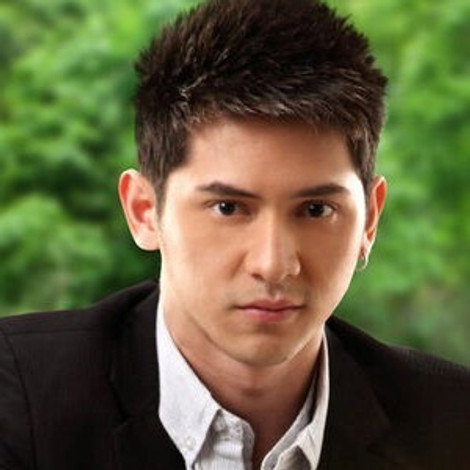 Ahron Villena