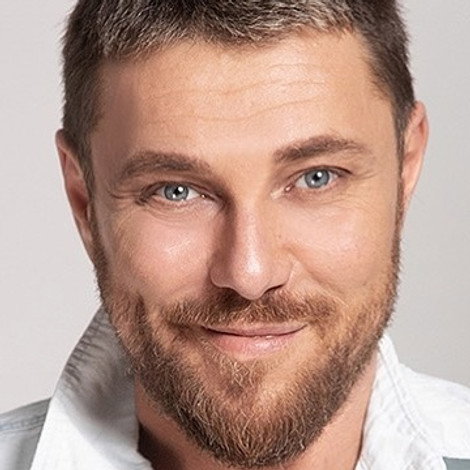 Miroslav Kostadinov