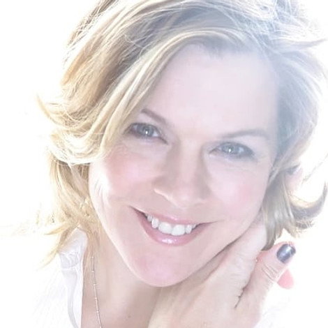 Janie Dee