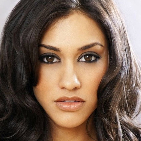Janina Gavankar