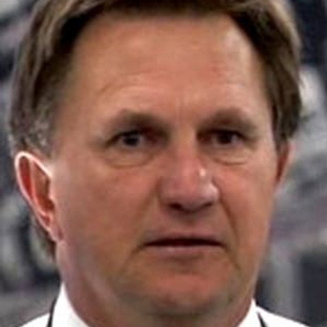 Frankie J. Holden