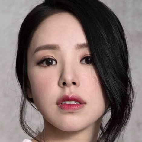 Zoie Tam