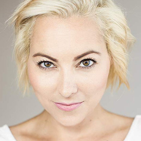 Nicki Burke