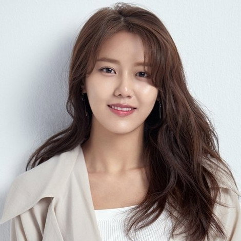 Shin Hye-jeong