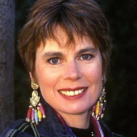 Julia Hills