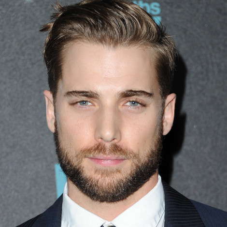 Dustin Milligan