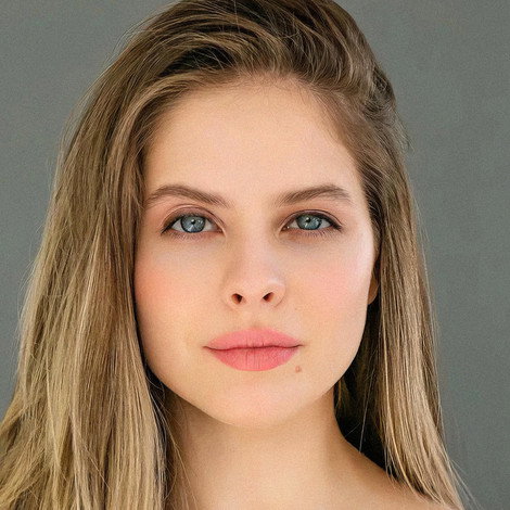 Angelina Pakhomova