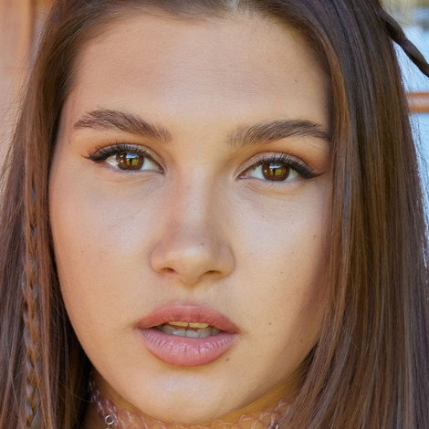 Ellie Luna