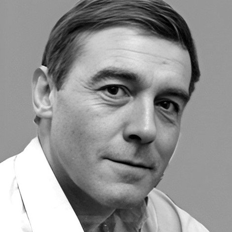 Michael Jayston