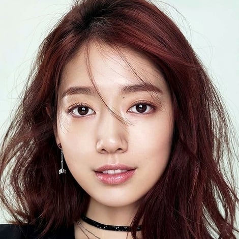 Park Shin-hye's profile