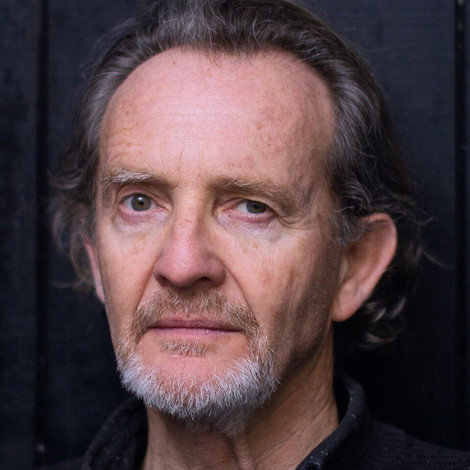 Anton Lesser