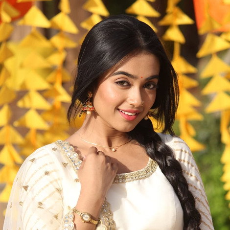 Neeharika Roy
