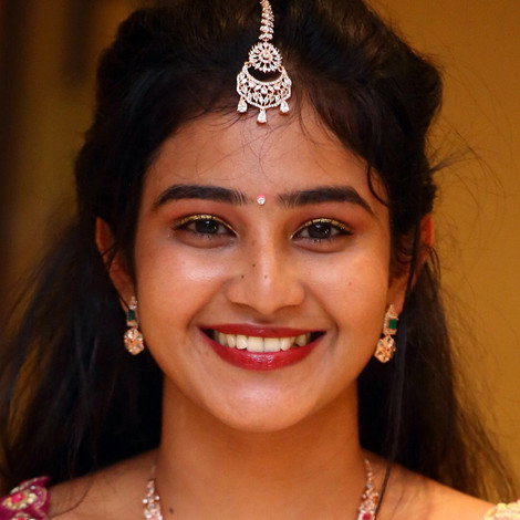 Yashna Muthuluri