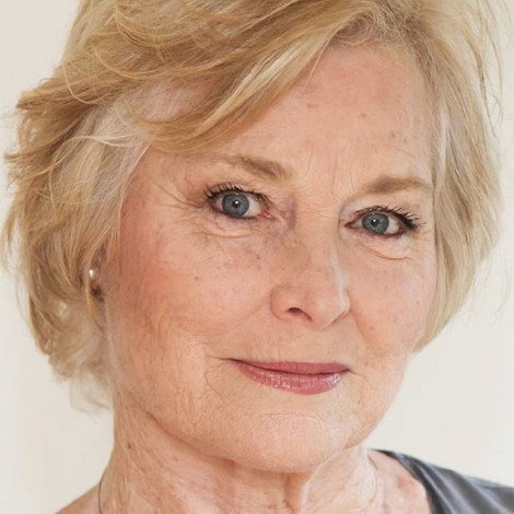 Lisa Harrow