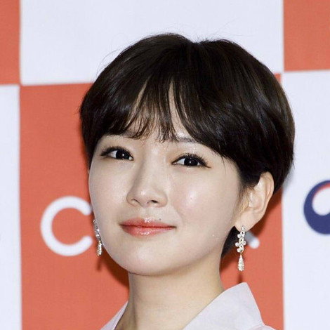 Yoon Song-ah