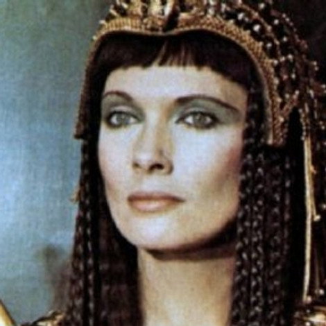 Hildegard Neil