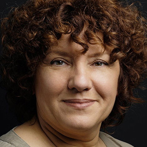 Ayşenil Şamlıoğlu