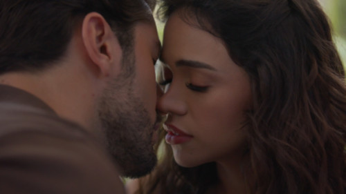 Valentina Valiente第1季第4集