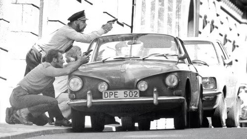 The heroin and the foreigners