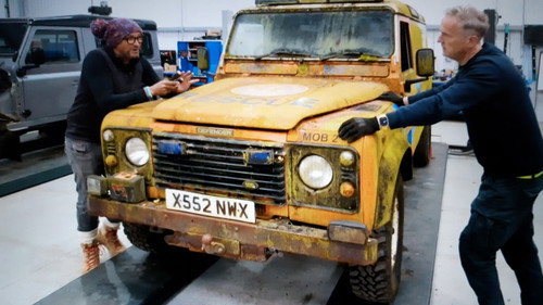 Land Rover Defender