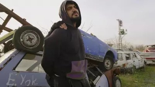 Kaçış - Araba Mezarlığı