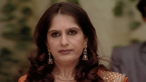 Charubala Insults Leela