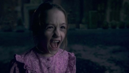 The Haunting: Bly Malikânesi - Eski Giysilerin Romansı