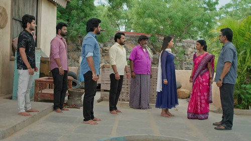 Mahalakshmi Boldly Confronts Varalu