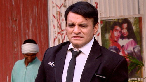 Ghotak Confides In The Family