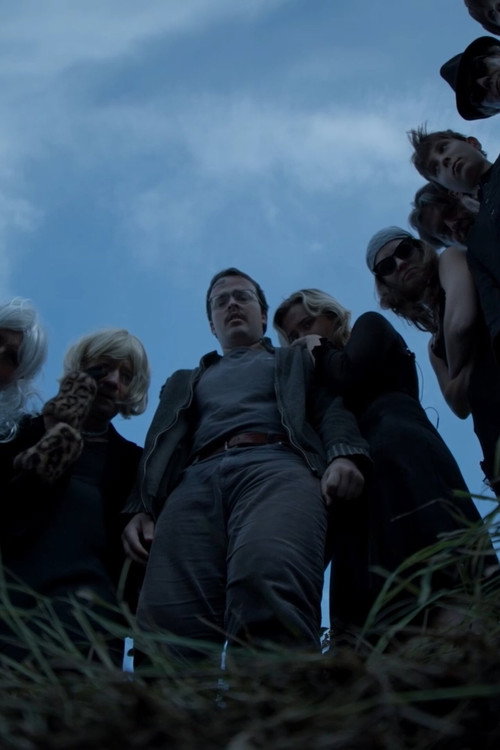 Férfi a Földön Poster