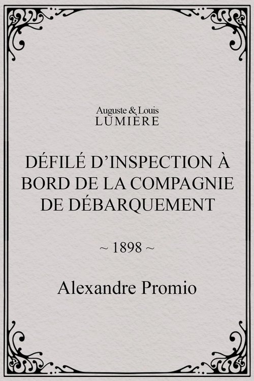 Défilé d’inspection à bord de la compagnie de débarquement